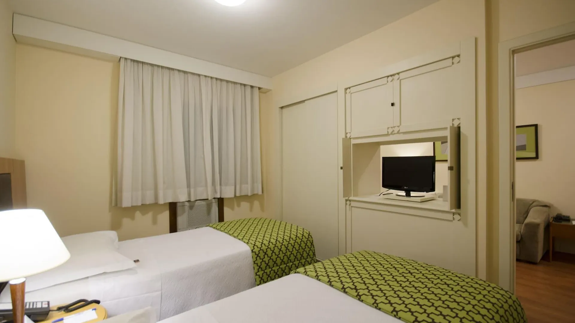**** Hotel Estanplaza Nações Unidas São Paulo Brasil